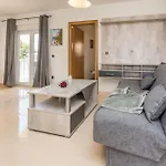Lägenhet Plaza Ab Vir